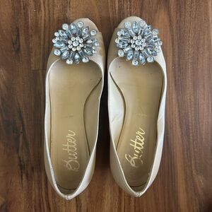 Butter Women's Cream Embellished Flats